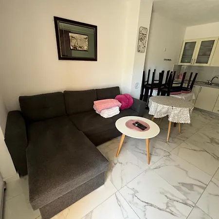 Katini Dvori Apartment Makarska
