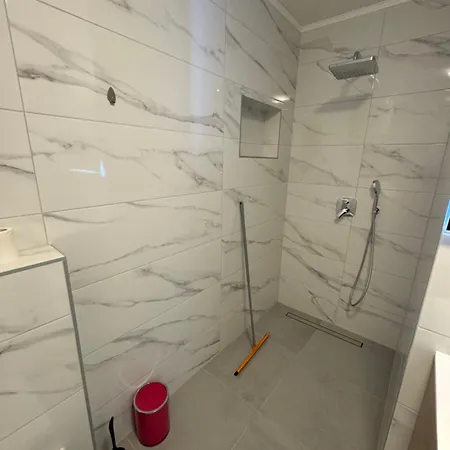 Apartamento Katini Dvori *